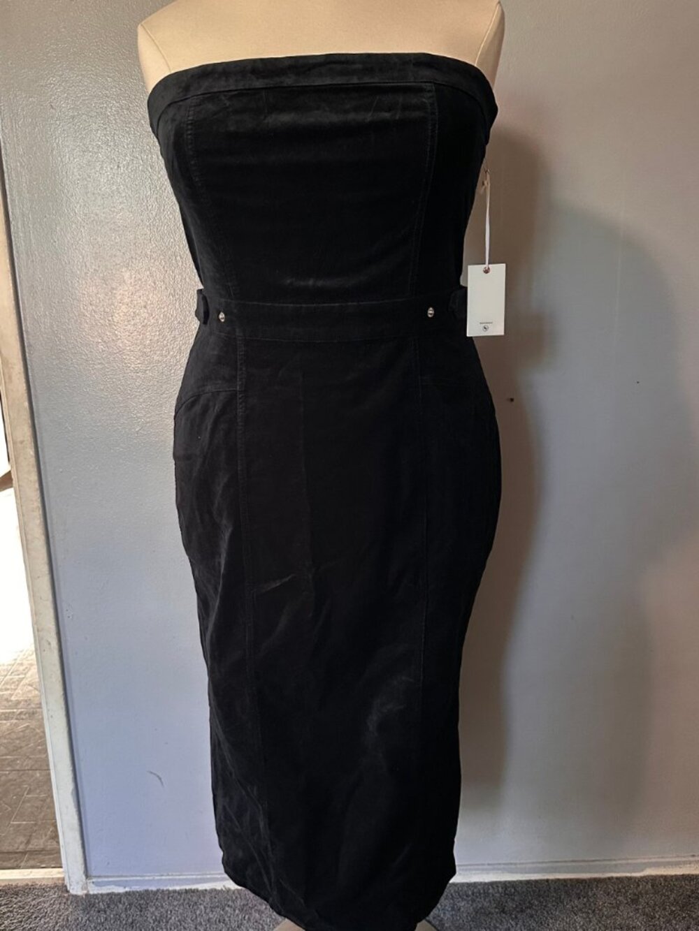 NWT Good American strapless velvet dress